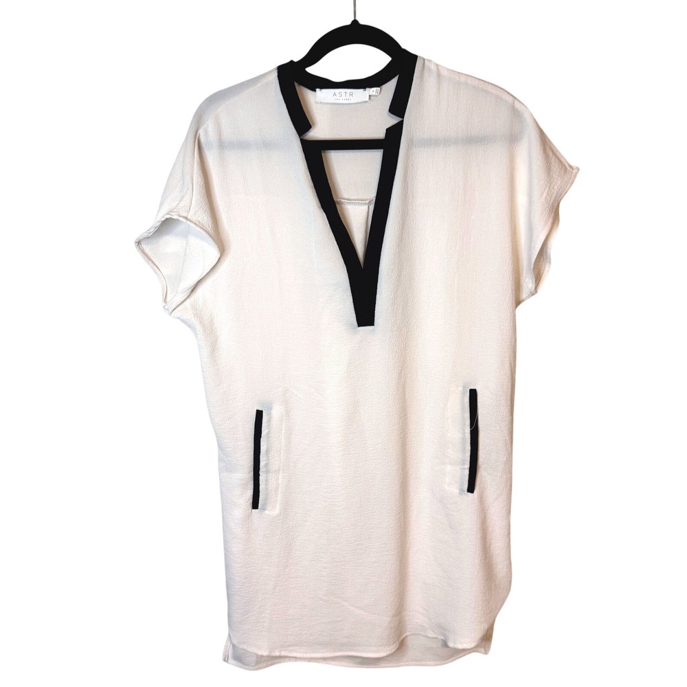 ASTR The Label Blouse V-Neck Tunic Small Cream Black Women Short Sleeve Top
